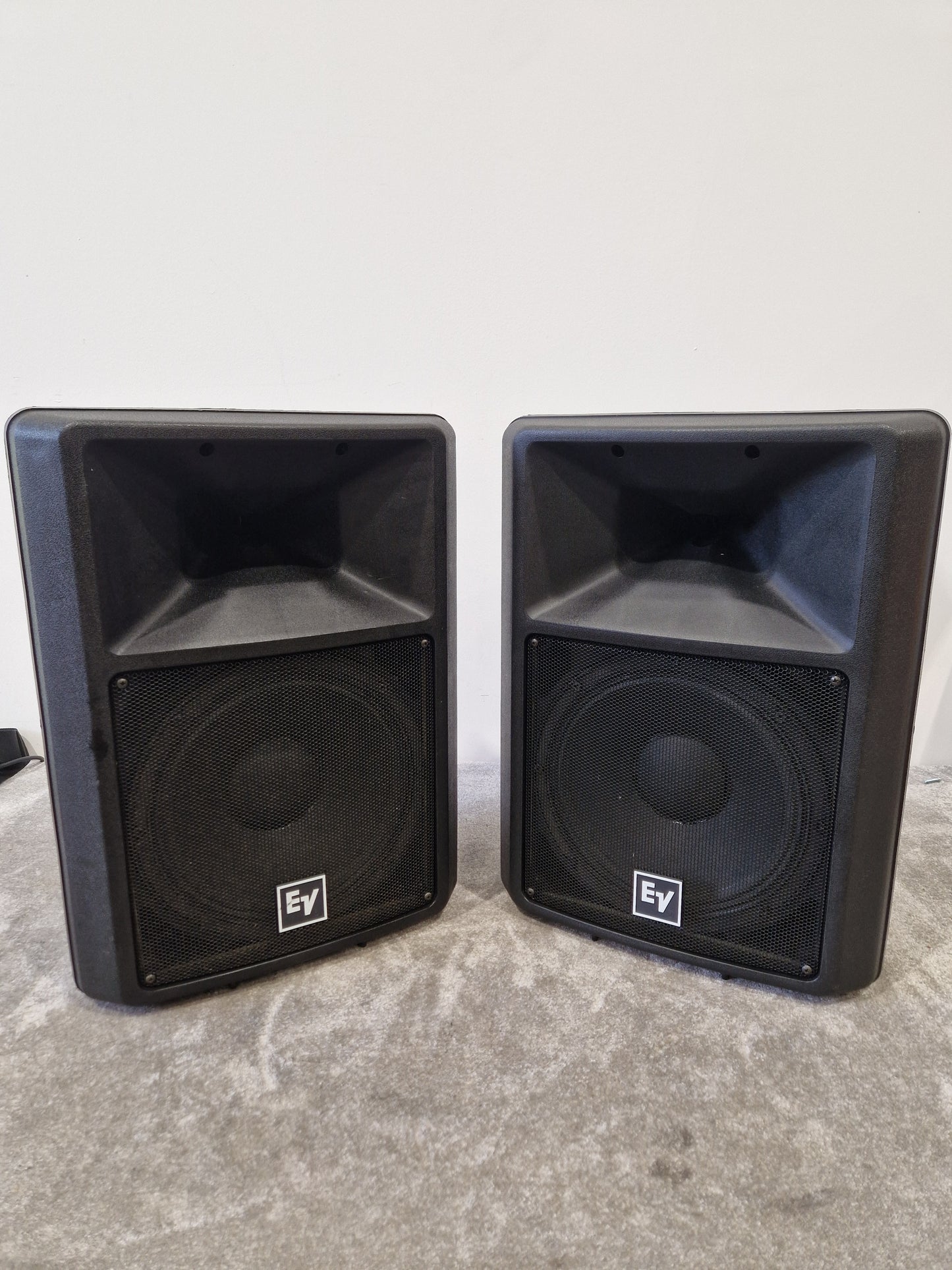 EV SX 300 Pair on Speakers - Professional Grade, High Output - Excellent
