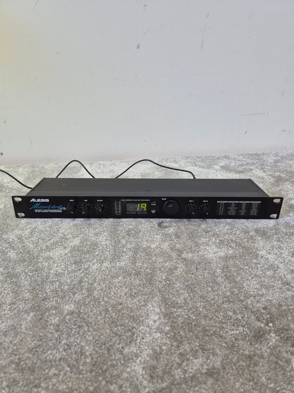 Alesis Microverb 4 - Digital Reverb Processor - Very Good w/ Original box