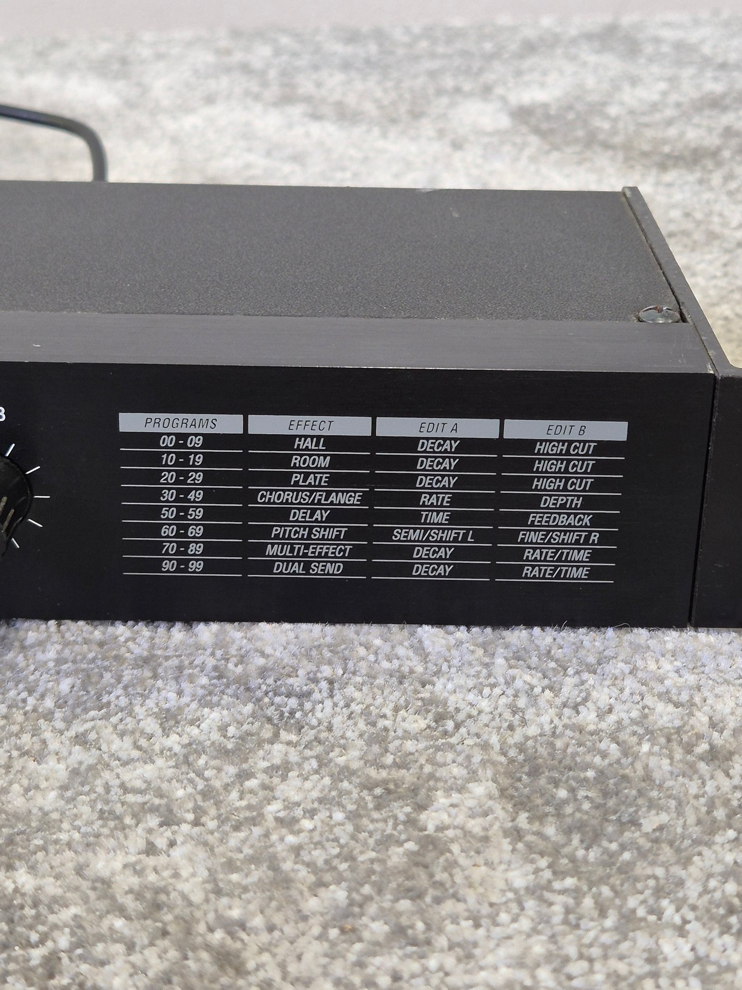 Alesis Microverb 4 - Digital Reverb Processor - Very Good w/ Original box
