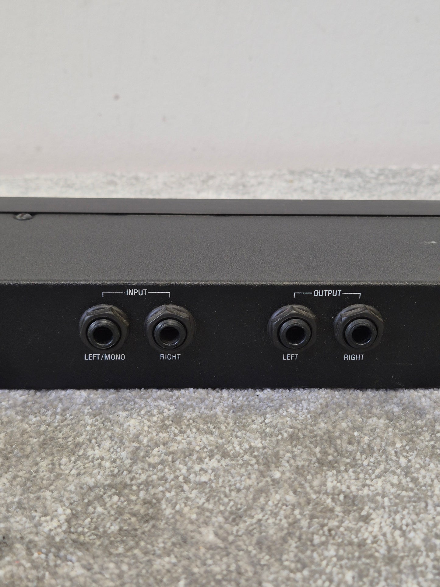 Alesis Microverb 4 - Digital Reverb Processor - Very Good w/ Original box