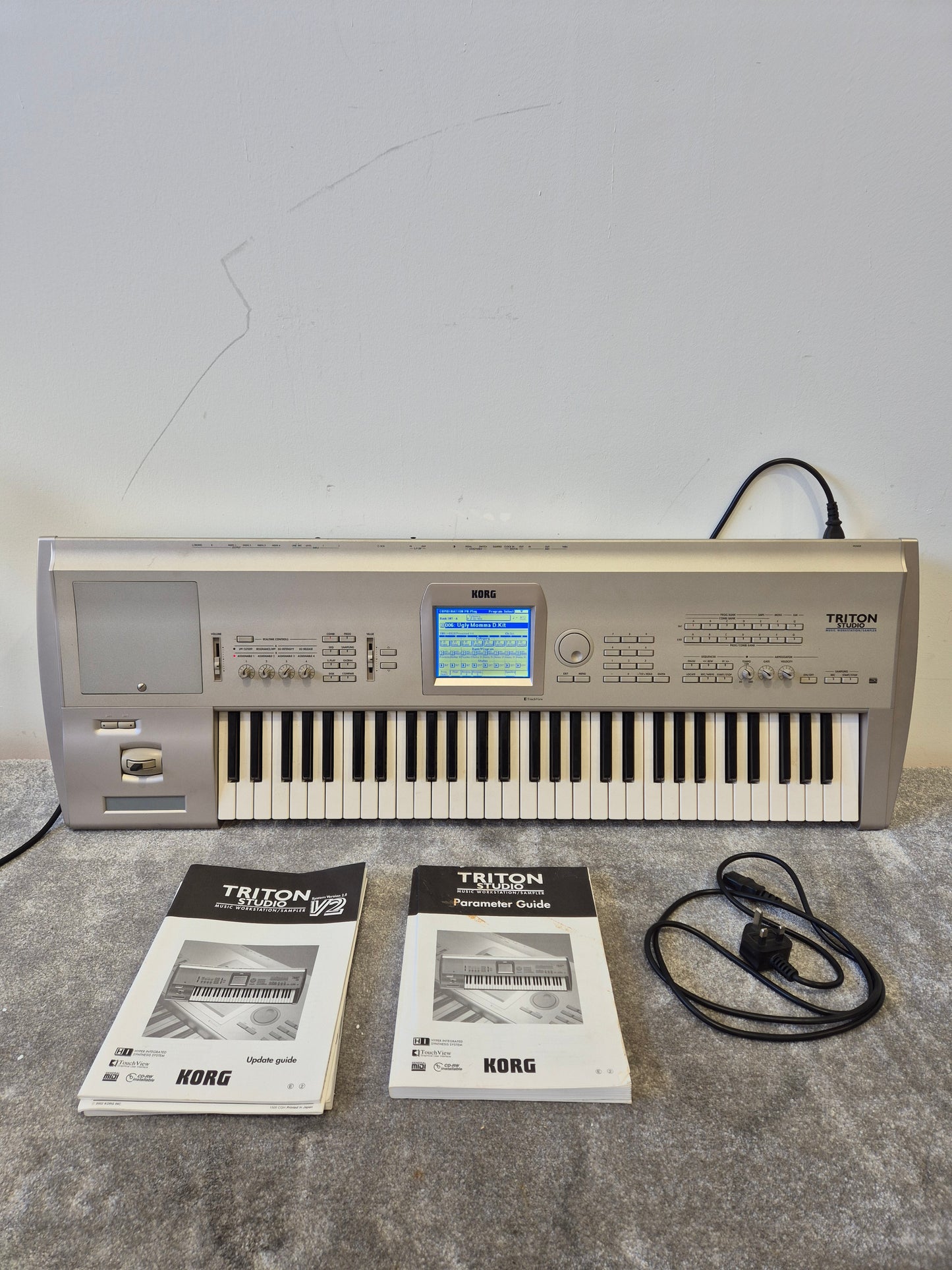 Korg Triton Studio - Legendary 61-Key Workstation - Very Good