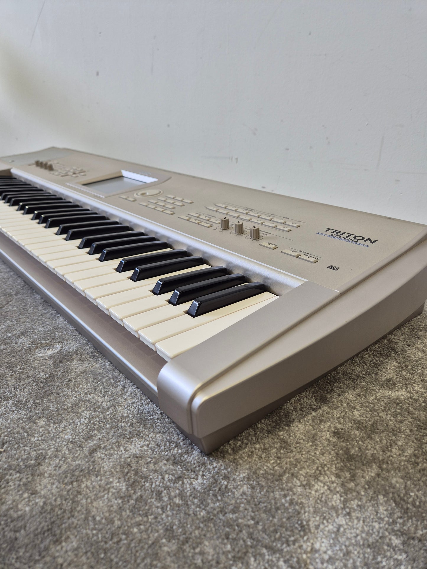 Korg Triton Studio - Legendary 61-Key Workstation - Very Good