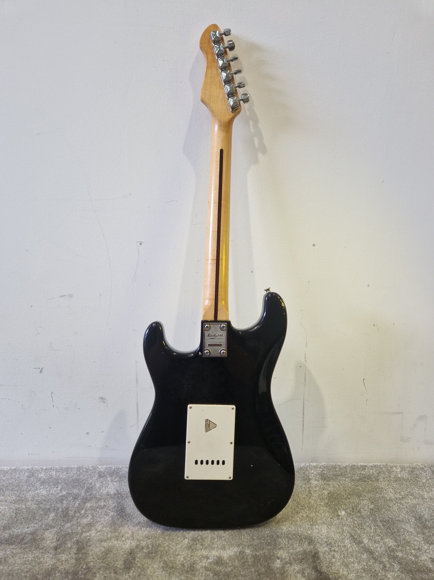 Rockwood by Hohner LX90L - Solid Body Electric Guitar, Ernie Ball Strings - Fair