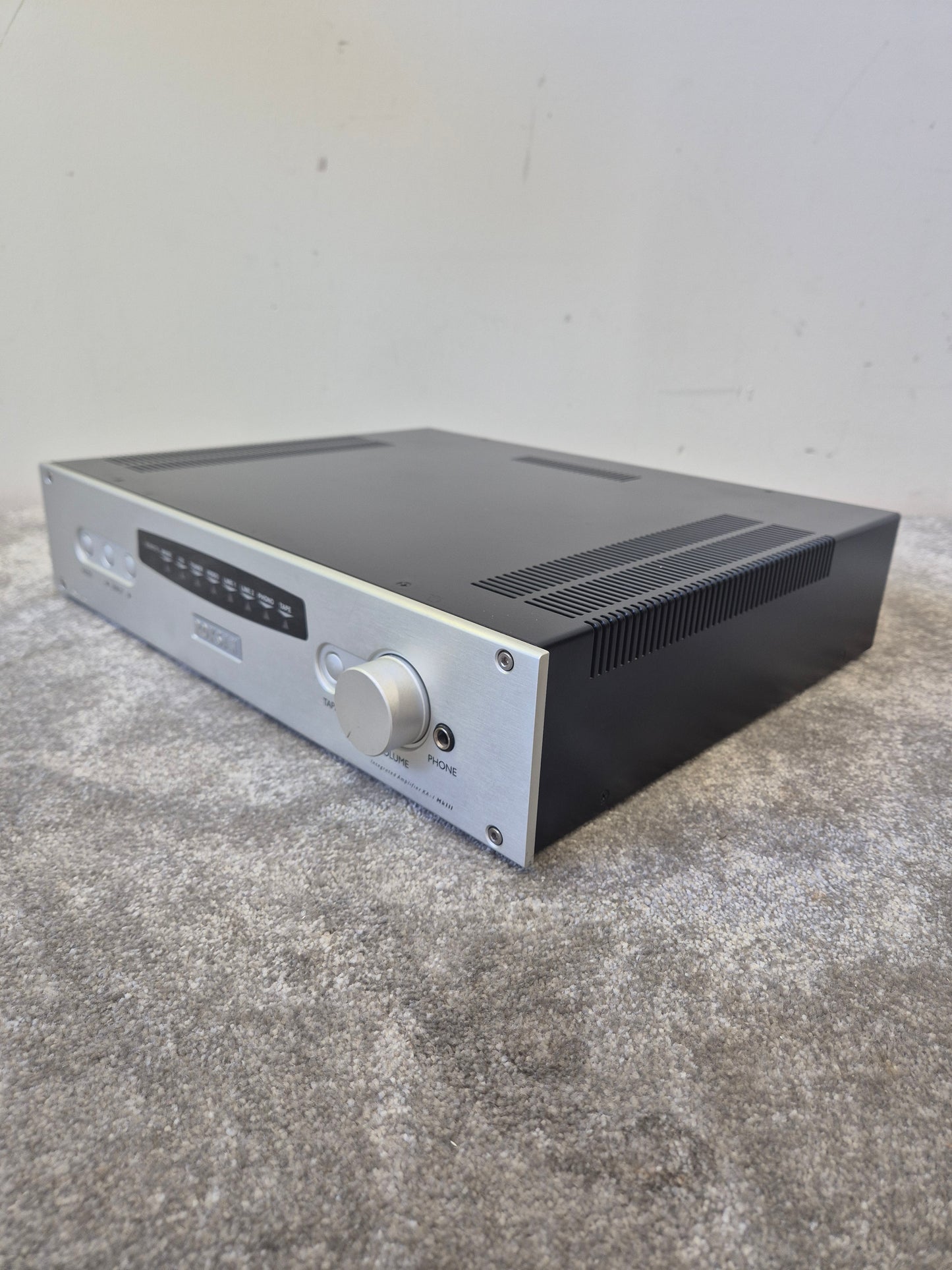 Roksan KA-1 MK3 - Integrated Amplifier - Excellent w/ Power Supply