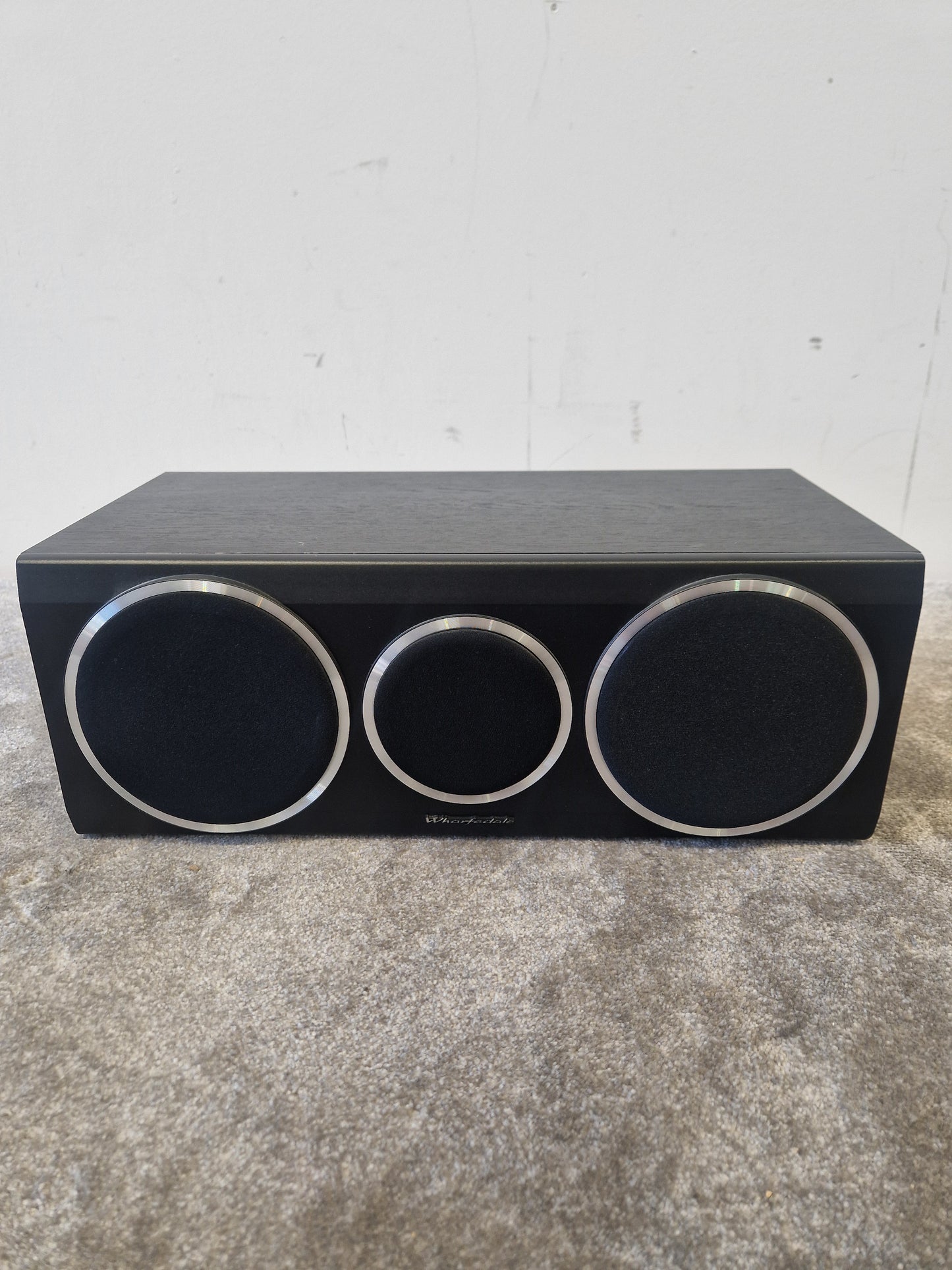 Wharfedale Diamond 101C Centre Channel Speaker - High-Fidelity Audio, Compact Design - Excellent
