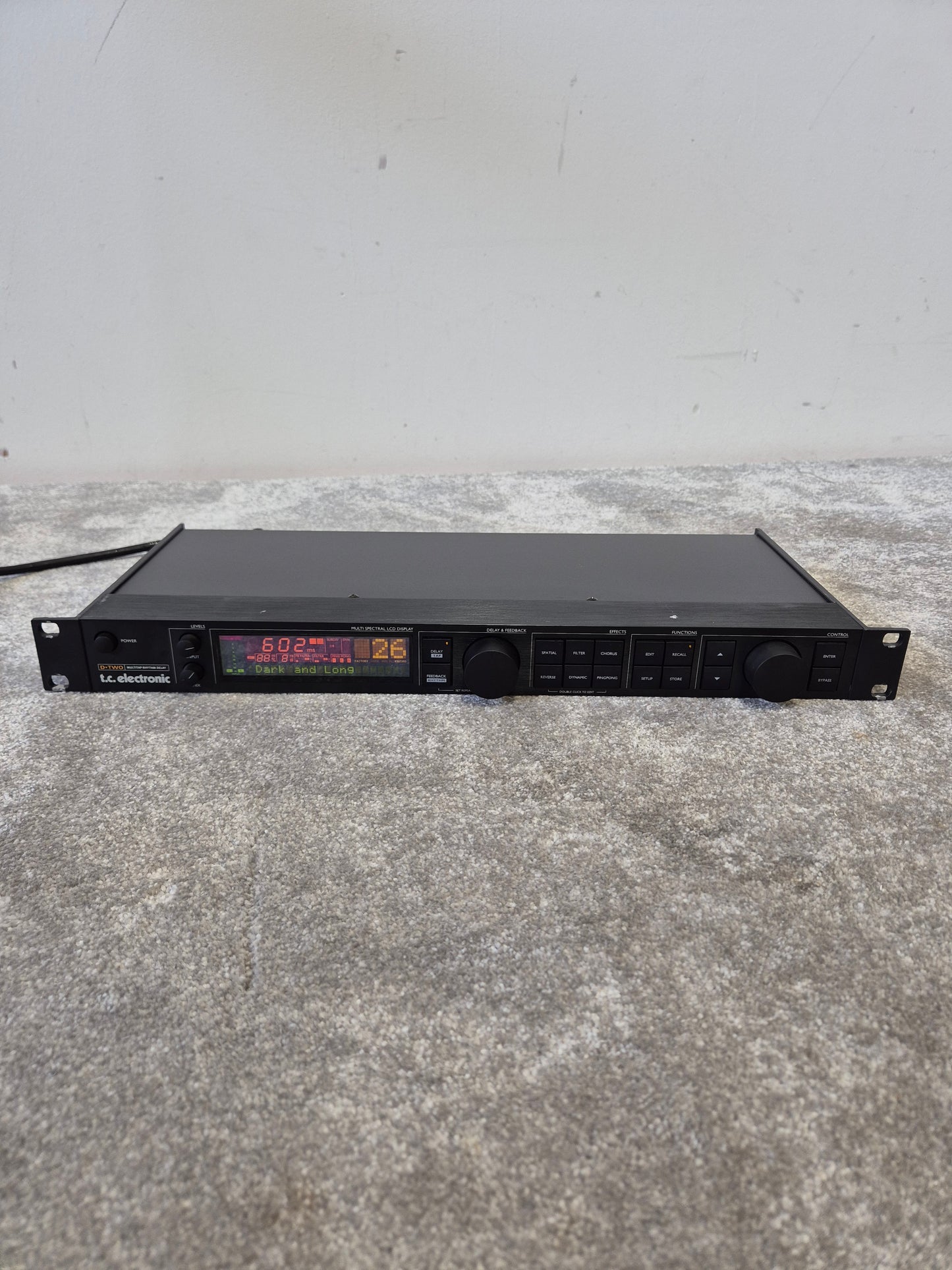 TC Electronic D-Two - Multi-Effects Processor, Digital Delay - Very Good w/ Original Box & Power Supply & Manuals