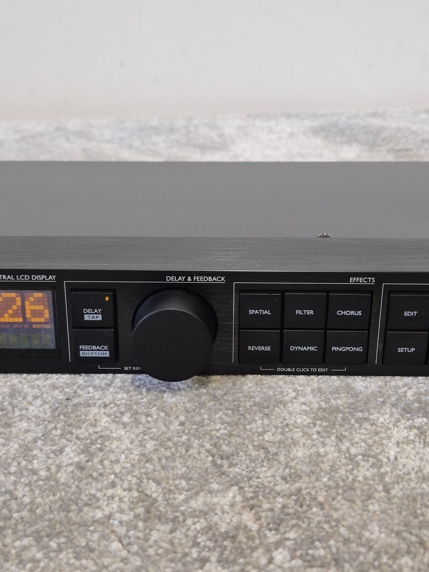 TC Electronic D-Two - Multi-Effects Processor, Digital Delay - Very Good w/ Original Box & Power Supply & Manuals