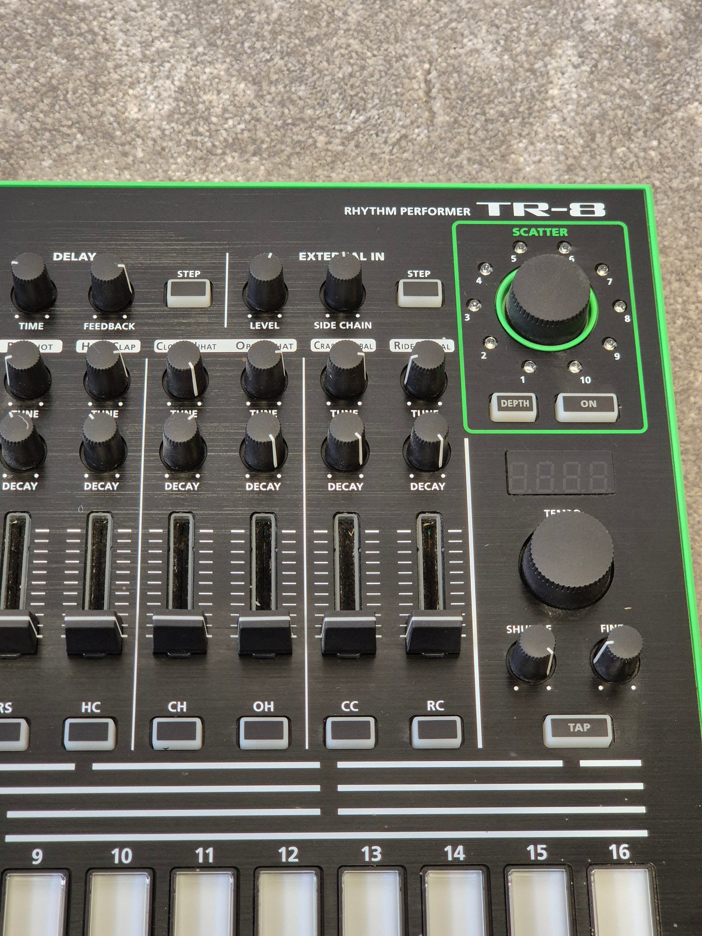 Roland TR-8 Drum Machine - Excellent w/ Original Box