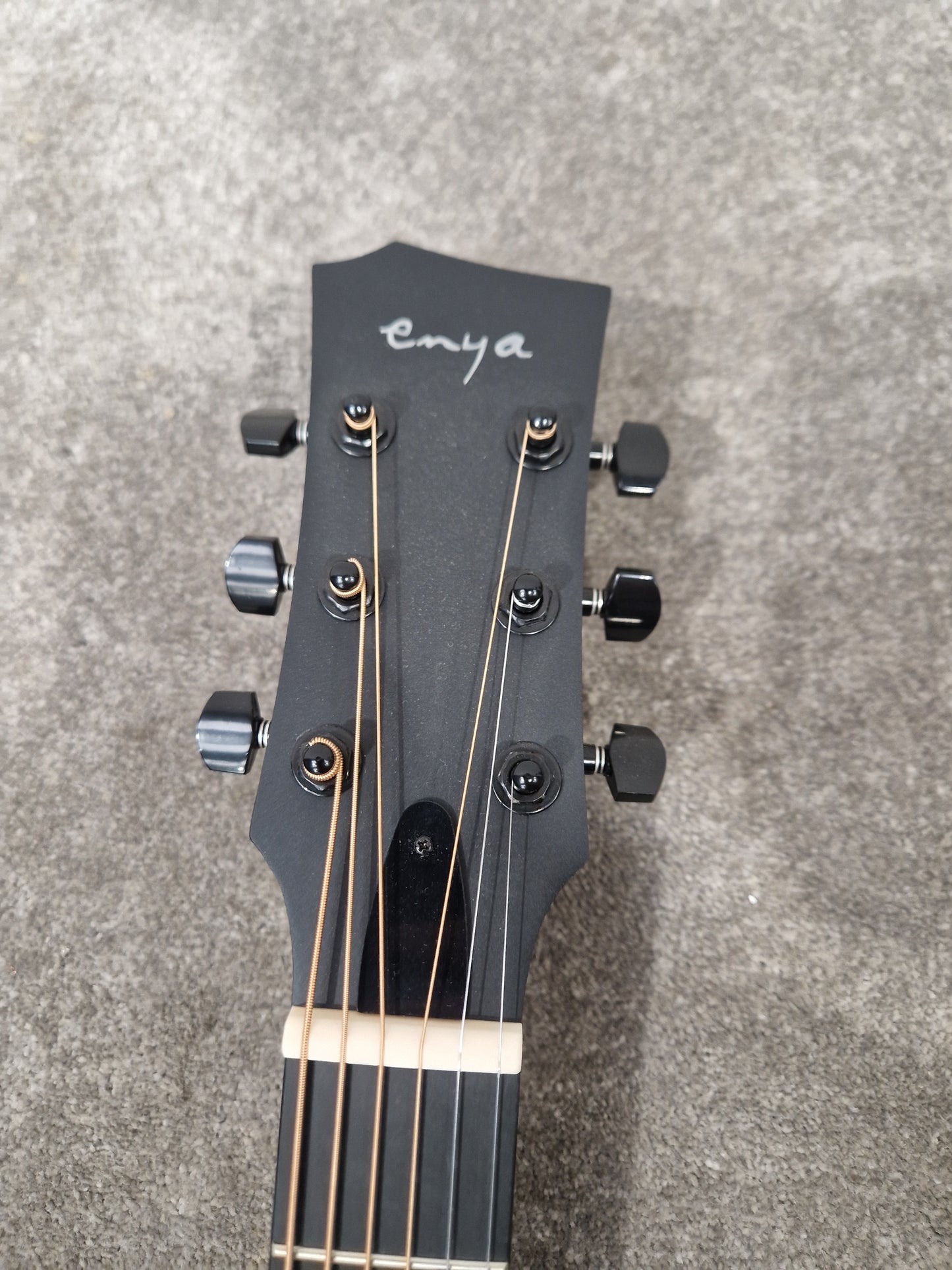 Enya EA-X1 Pro Sunburst - Carbon Fiber Construction, Acoustic-Electric - Excellent w/ Manuals & Soft Case