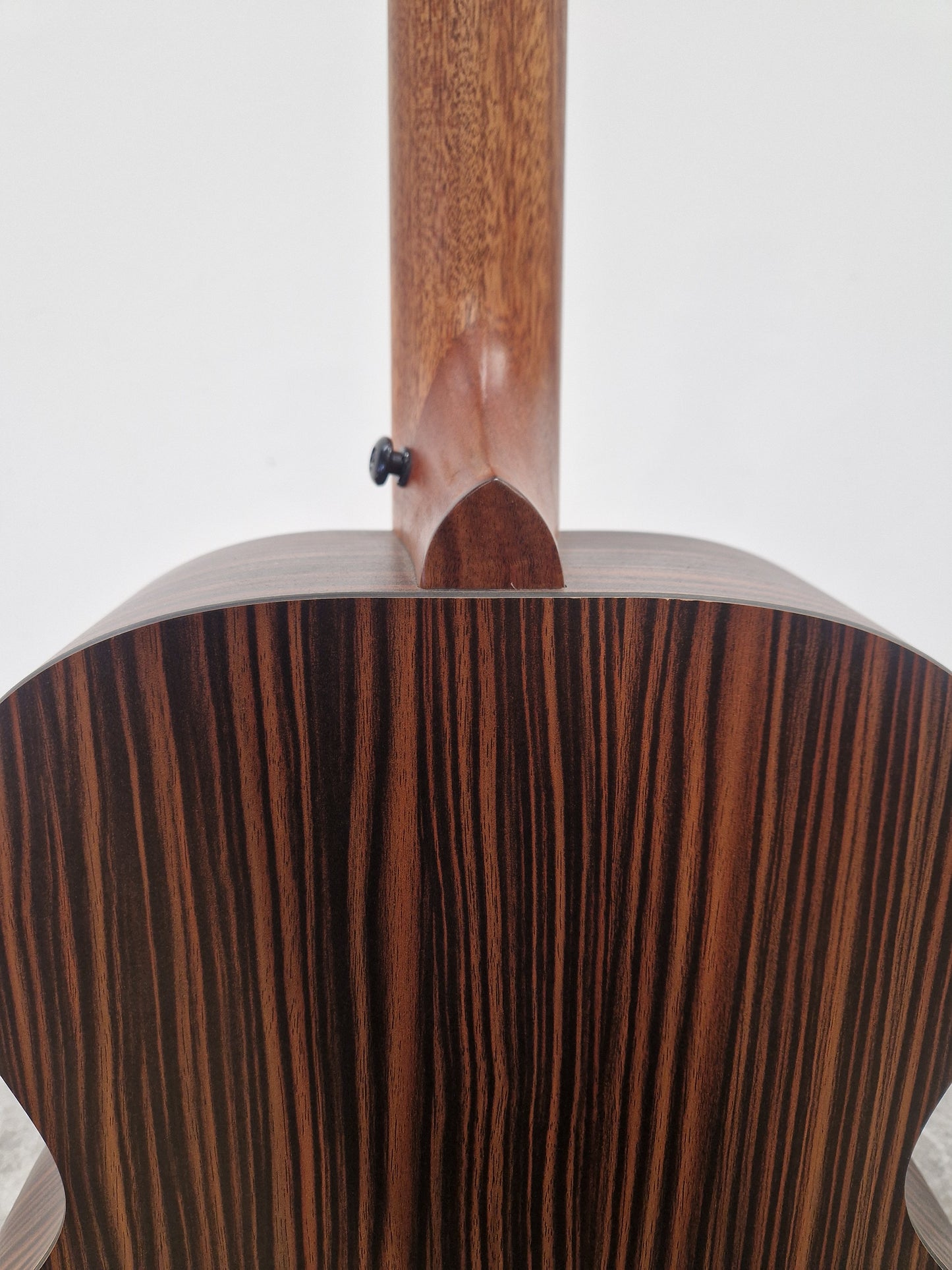 Enya EA-X1 Pro Sunburst - Carbon Fiber Construction, Acoustic-Electric - Excellent w/ Manuals & Soft Case