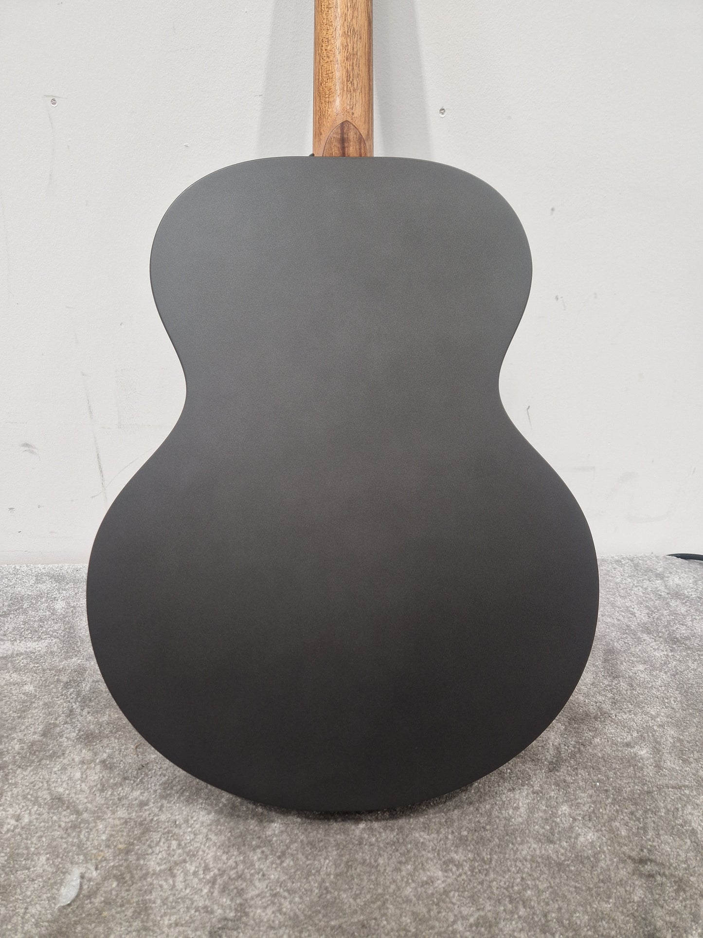 Enya EM-XO/BK - Carbon Fiber Construction, Acoustic-Electric - Excellent w/ Soft Case
