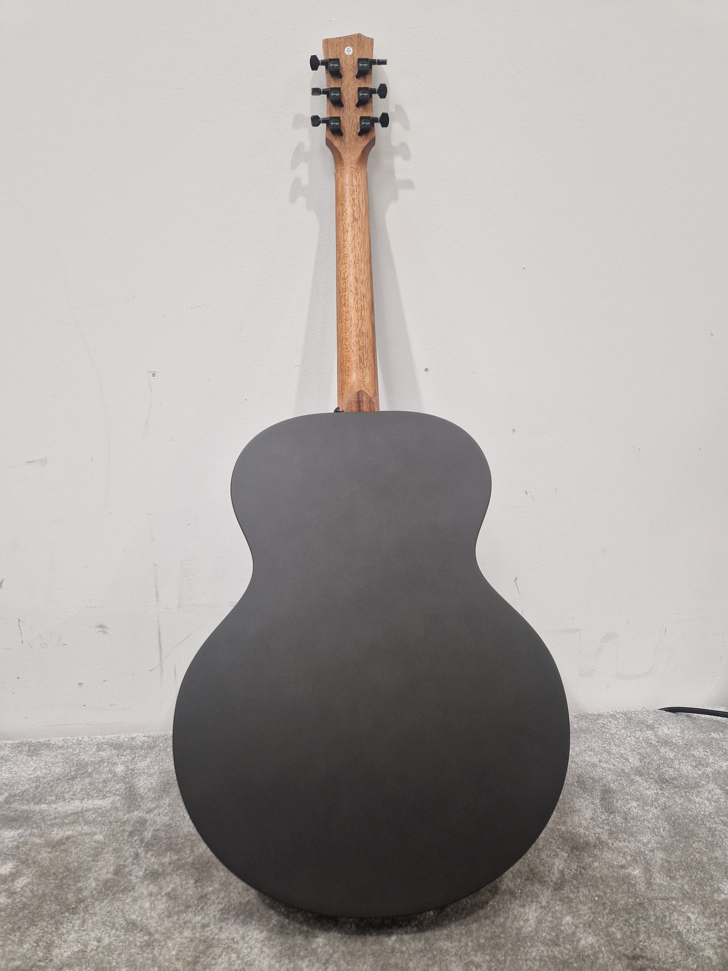 Enya EM-XO/BK - Carbon Fiber Construction, Acoustic-Electric - Excellent w/ Soft Case
