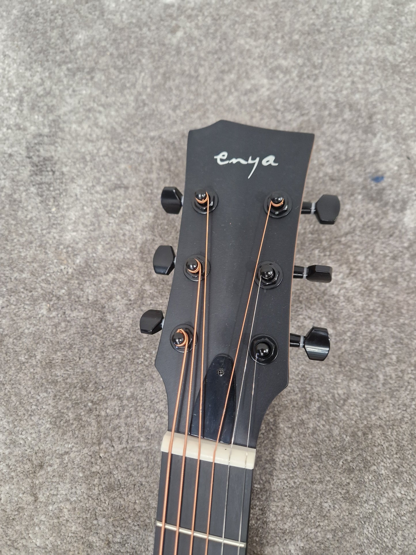 Enya EM-XO/BK - Carbon Fiber Construction, Acoustic-Electric - Excellent w/ Soft Case
