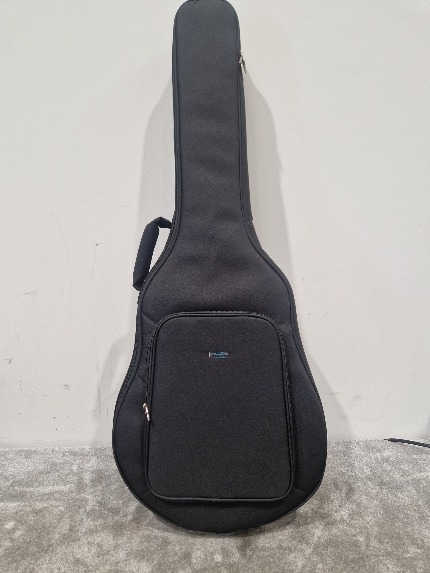 Enya EM-XO/BK - Carbon Fiber Construction, Acoustic-Electric - Excellent w/ Soft Case