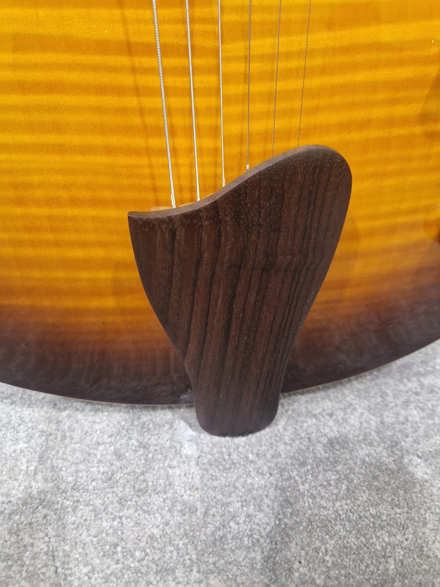 Tanglewood TSB49 - Solid Top Electric Semi Acoustic Guitar - Excellent