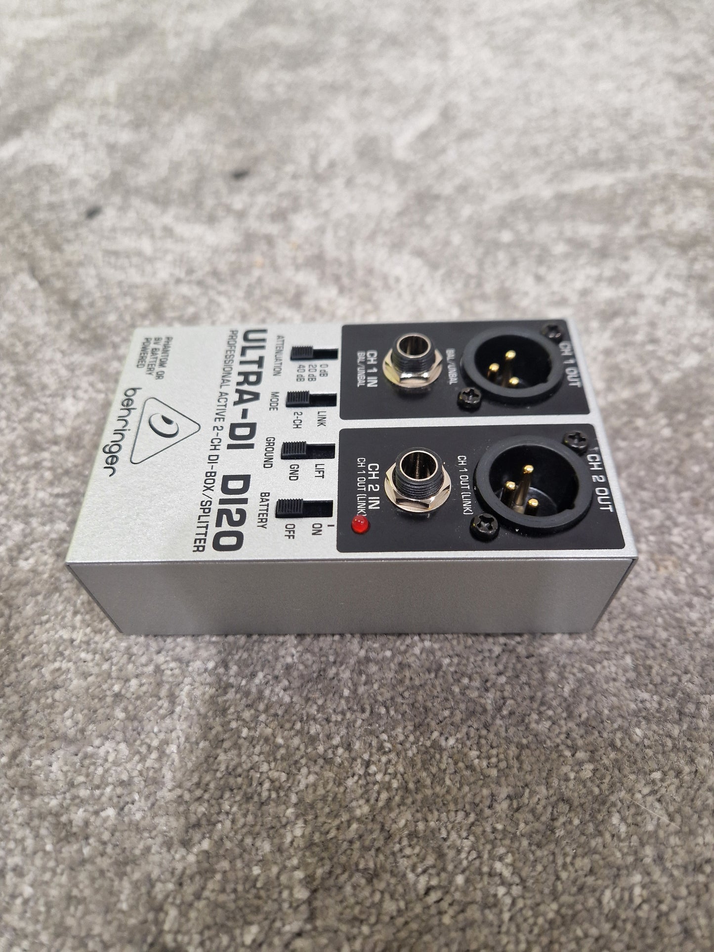 Behringer Ultra-DI D120 - Active DI Box, Phantom Power - Excellent