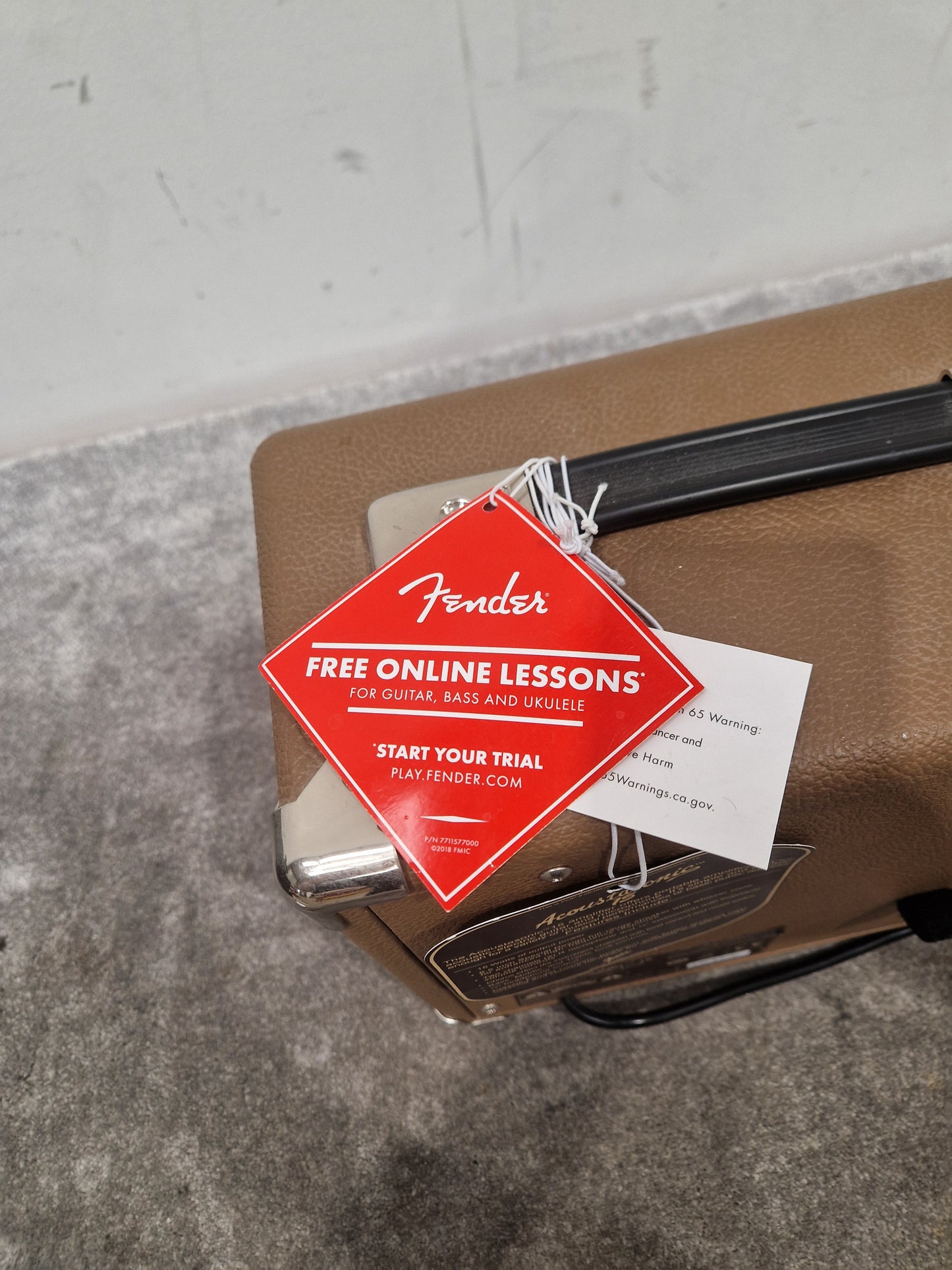 Fender Acoustasonic 15 - 15-Watt Amplifier, String Dynamics Modeling - Mint w/ Tags