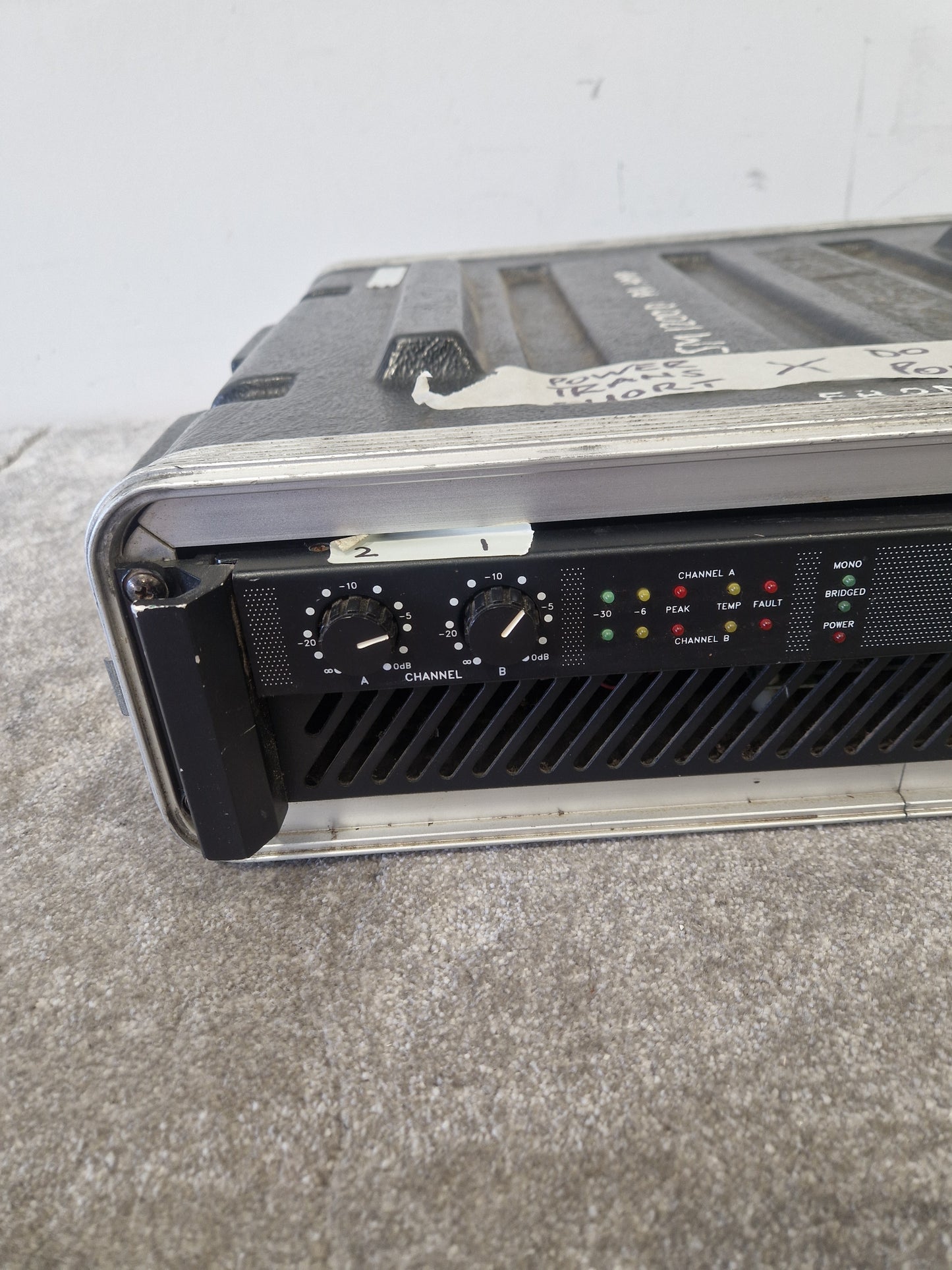 Studiomaster SM 1200D PA Amp - 2400W Power, Class D - Spares or Repair w/ Hard Case