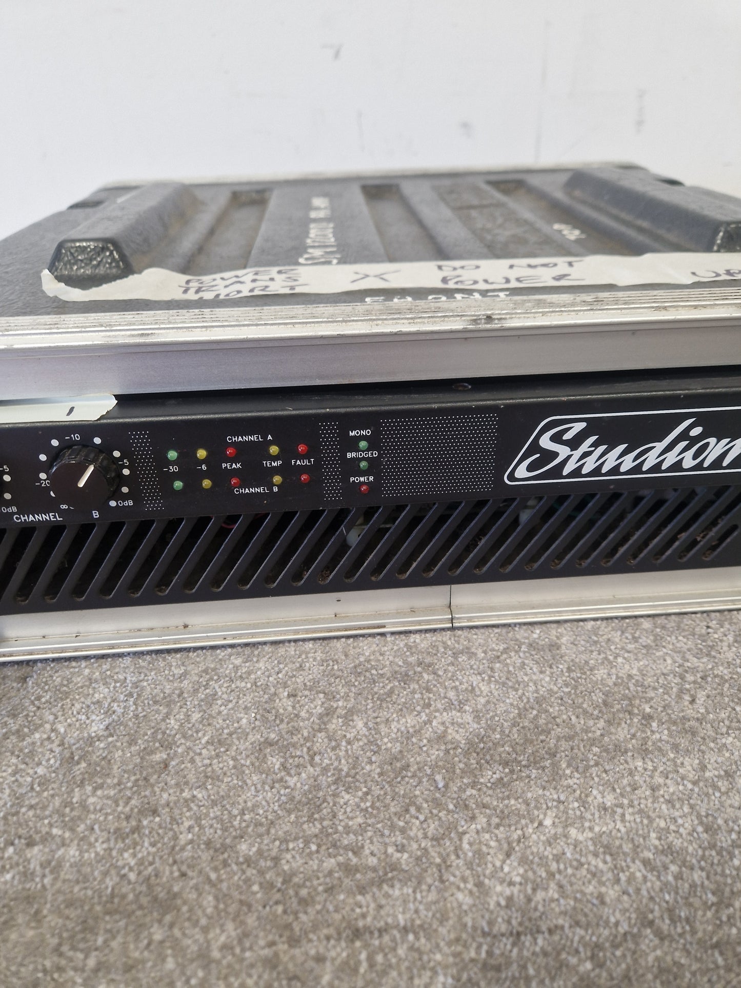 Studiomaster SM 1200D PA Amp - 2400W Power, Class D - Spares or Repair w/ Hard Case