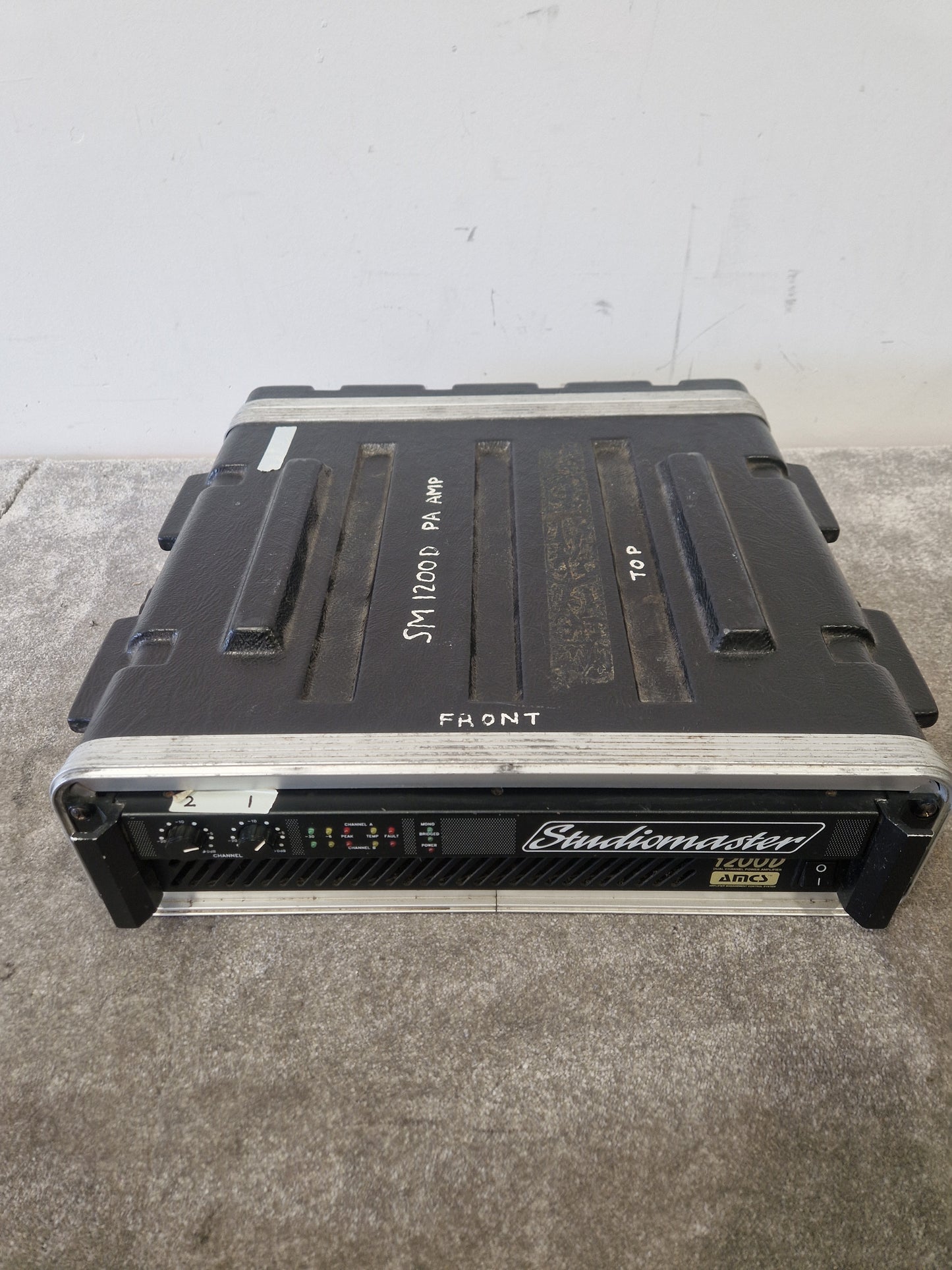 Studiomaster SM 1200D PA Amp - 2400W Power, Class D - Spares or Repair w/ Hard Case
