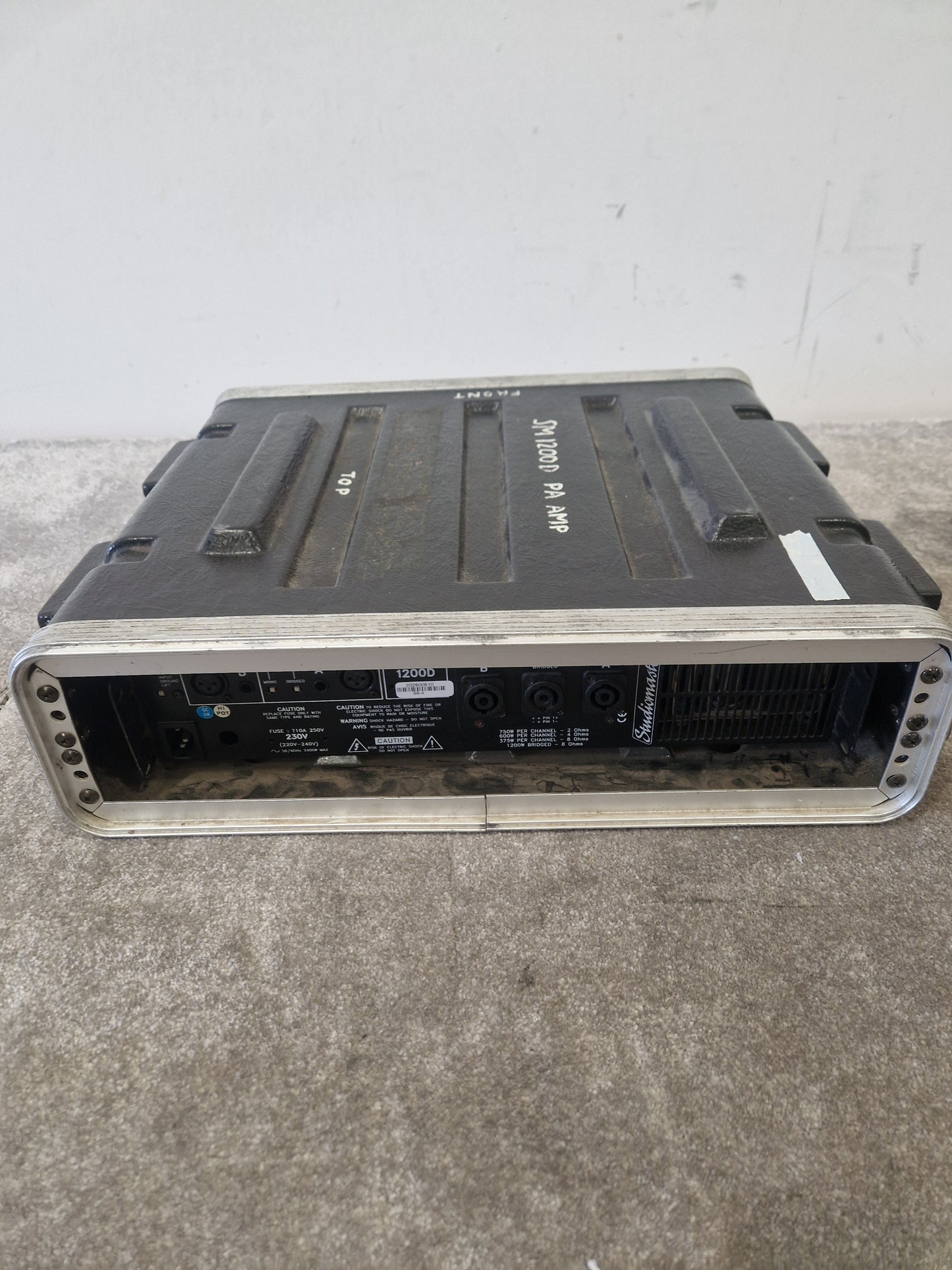 Studiomaster SM 1200D PA Amp - 2400W Power, Class D - Spares or Repair w/ Hard Case