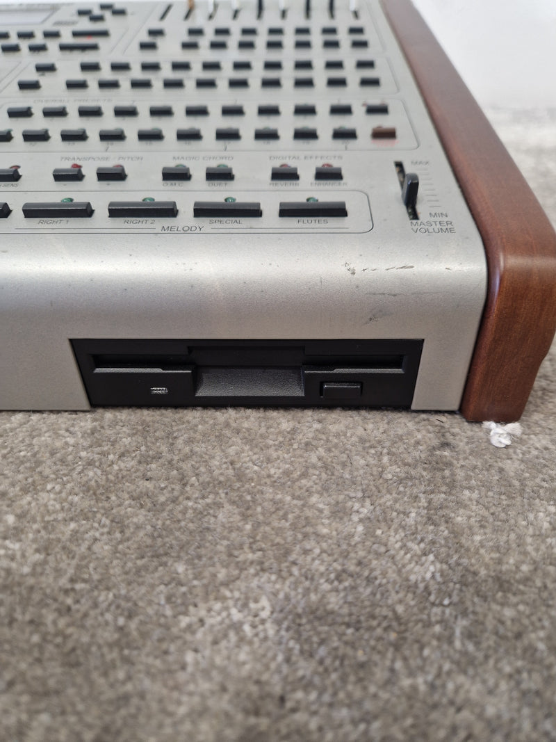 Orla XM900 DLX orchestra module - 900 Sounds, 128-Note Polyphony - Spares or Repair w/ Power Supply & Soft Case - image 14