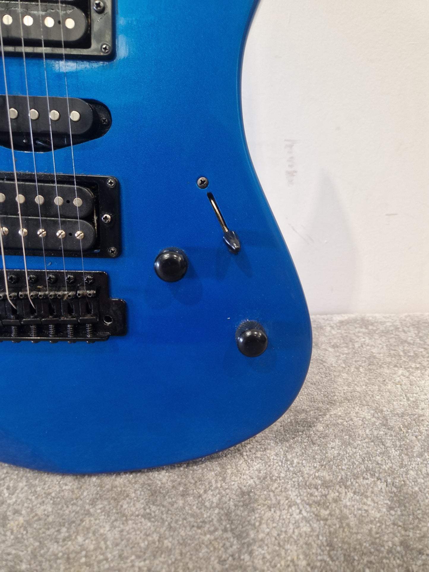 Yamaha RGX121 Electric Guitar - Solid Body, HSH Pickup Configuration - Very Good w/ Soft Case