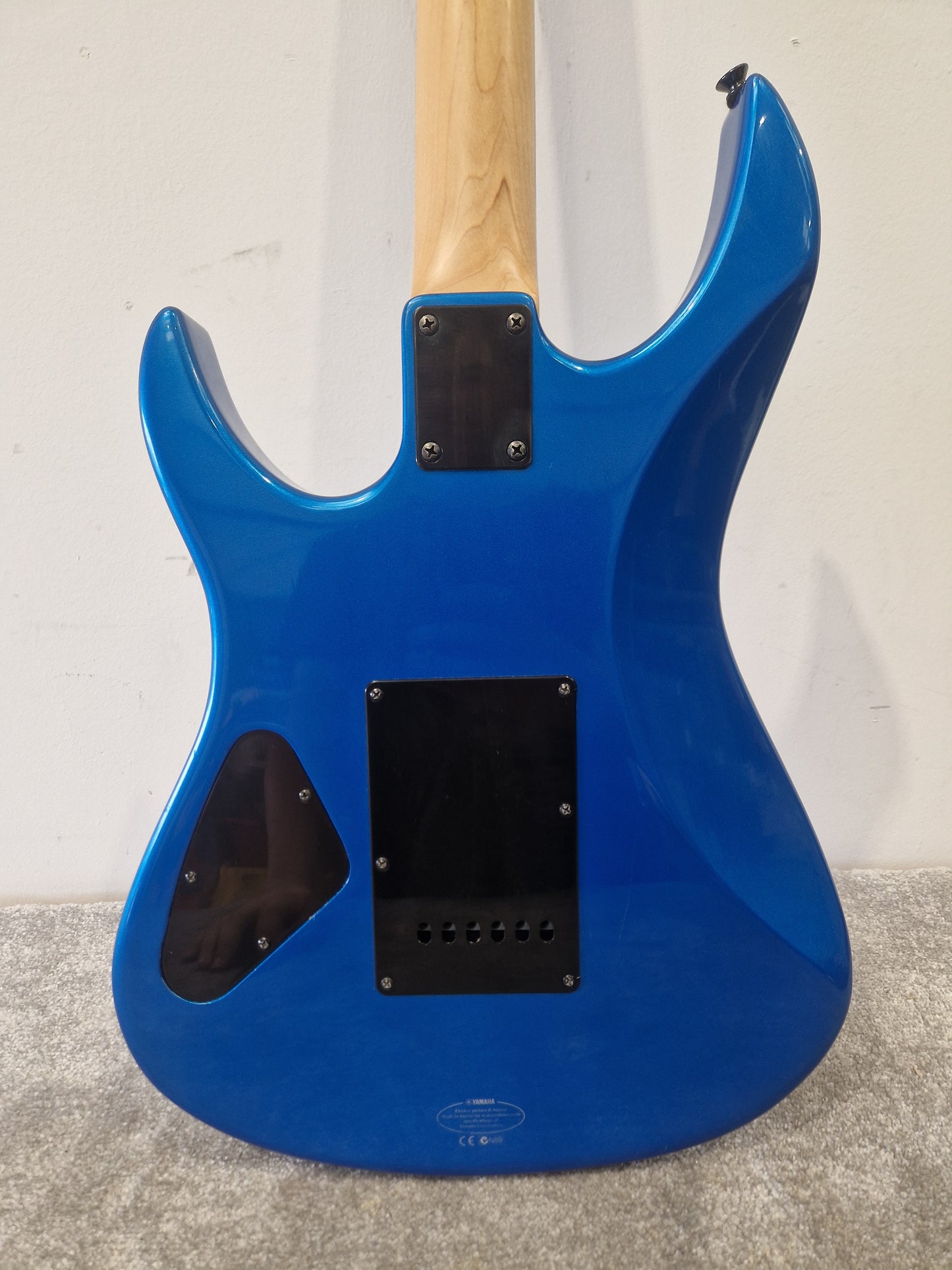 Yamaha RGX121 Electric Guitar - Solid Body, HSH Pickup Configuration - Very Good w/ Soft Case