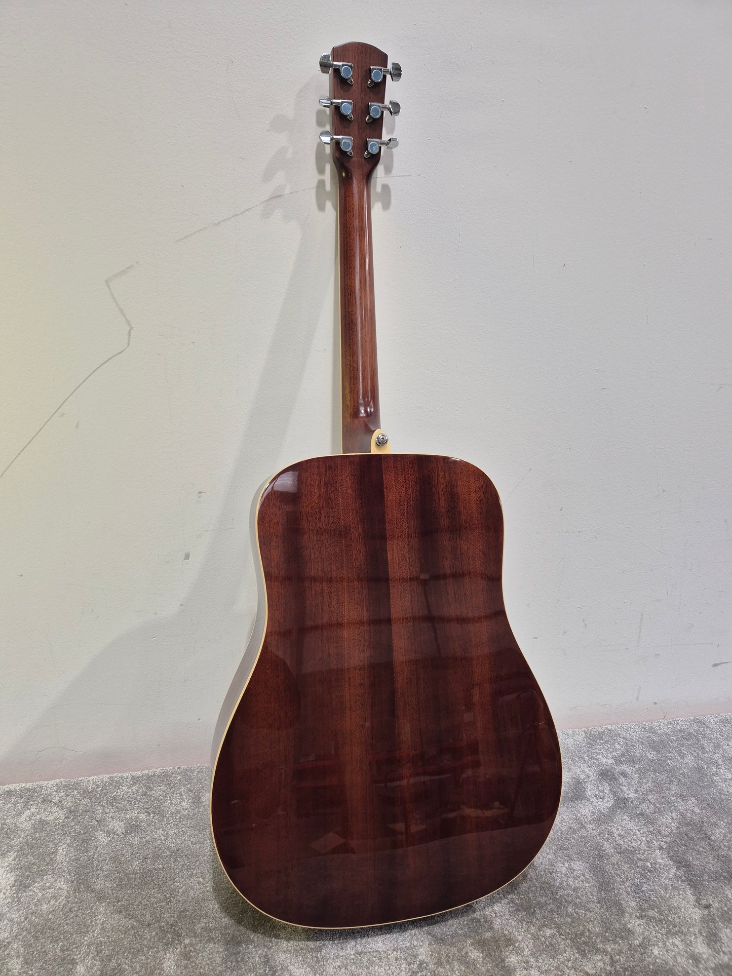 Alvarez RD26SB - Dreadnought Body Acoustic Guitar - Excellent