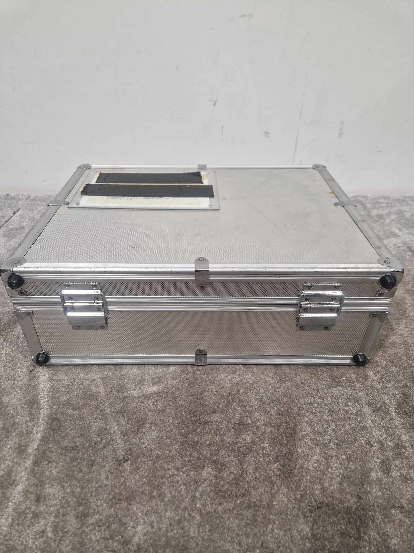 Unbranded Flight Case - 48cm x 36cm x 10cm Durable Construction, Versatile Use - Good
