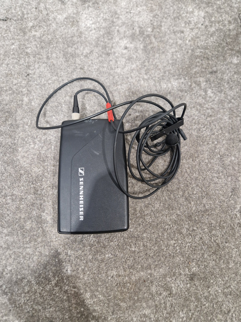 Sennheiser EM1031-V True Diversity Receiver - Professional Audio, True Diversity Technology - Excellent w/ Power Supply & Hard Case & Sennheiser Mic Transmitter - image 4