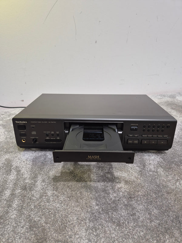 Technics SL-PS670A - High Fidelity CD Player - Excellent