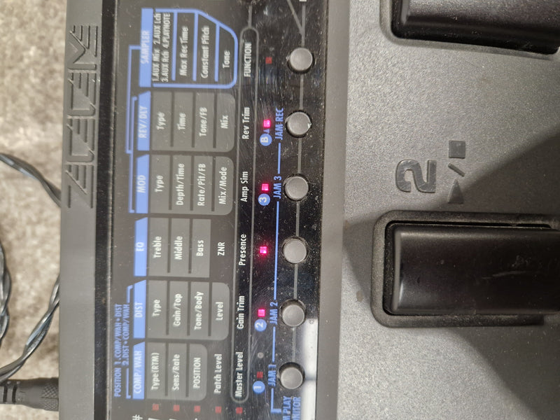 Zoom 2100 Effects Pedal - Multi-Effects, 24-bit Processing - Very Good w/ Original Box & Power Supply & Manuals - image 8