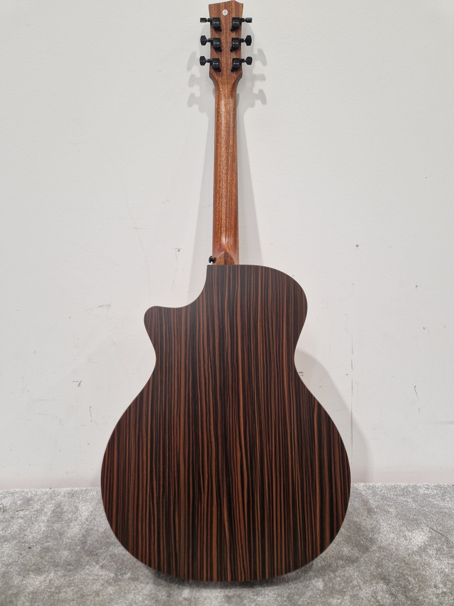 Enya Ega-x1-pro Acoustic Guitar - Carbon Fiber Construction, Fishman Preamp - Excellent w/ Soft Case