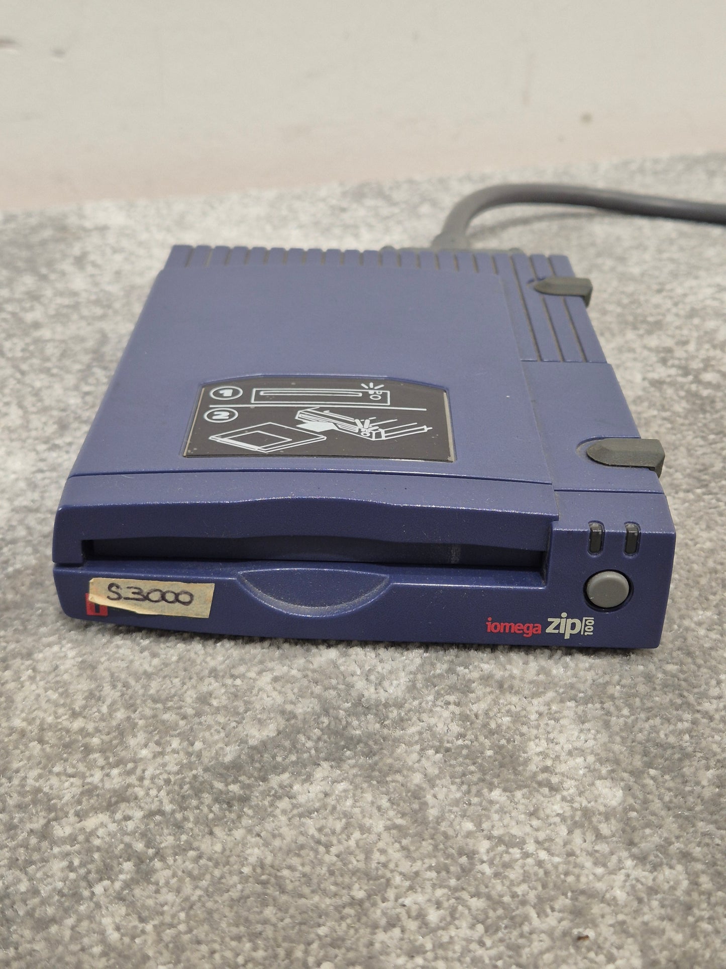Iomega ZIP 250 and ZIP 100 - External Hard Drive - Spares or Repair w/ Parallel Cable
