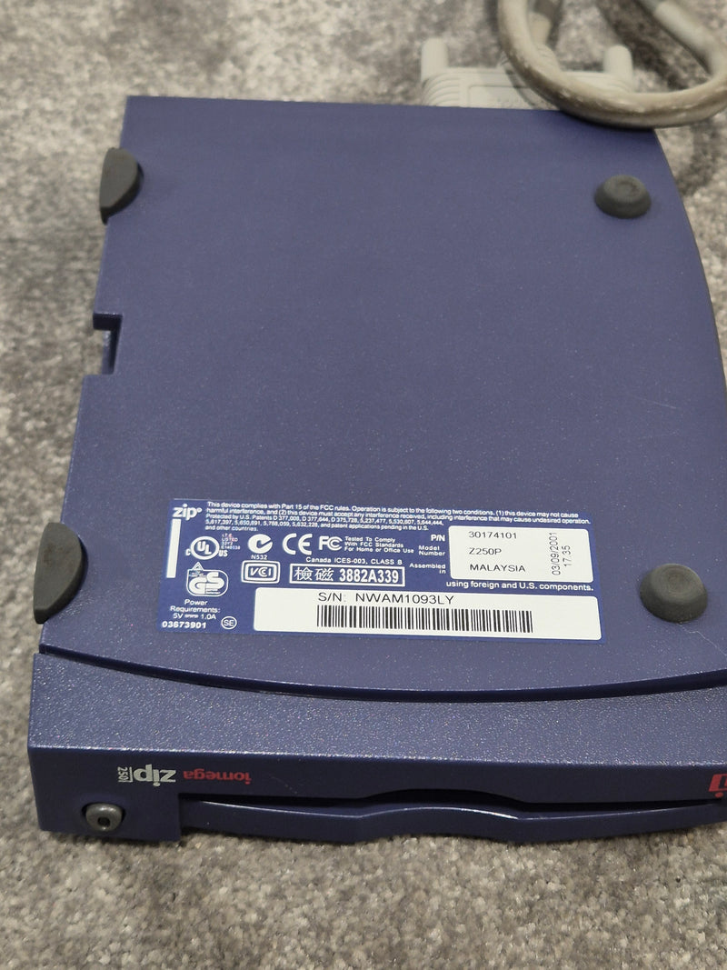 Iomega ZIP 250 and ZIP 100 - External Hard Drive - Spares or Repair w/ Parallel Cable - image 6