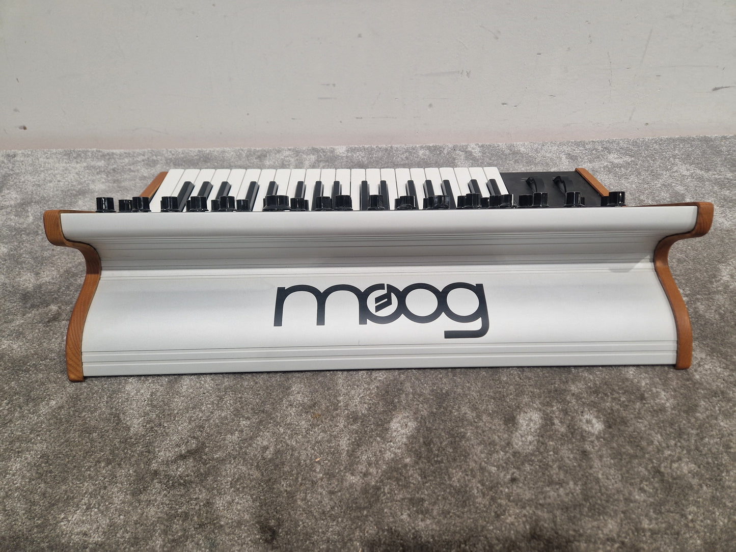 Moog Subsequent 37 Keyboard - Paraphonic Synthesizer, 37-Key - Excellent w/ Original Box & Power Supply & Manuals