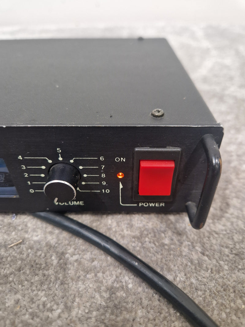 FM Wireless System Receiver Audio Equipment - Wireless Connectivity, Durable Design - Very Good - image 3