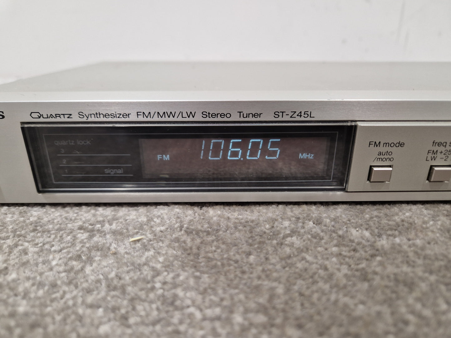 Technics St-z45l Tuner - Stereo FM/AM Tuner - Very Good w/ Manuals