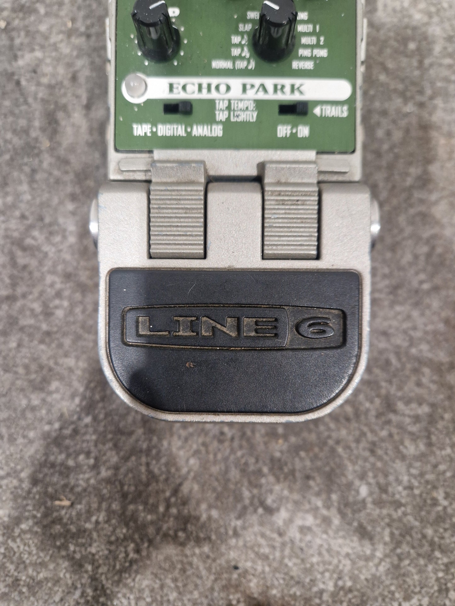 Line 6 Echo Park Effects Pedal - Stereo Delay, 7 Echo Types - Spares or Repairs