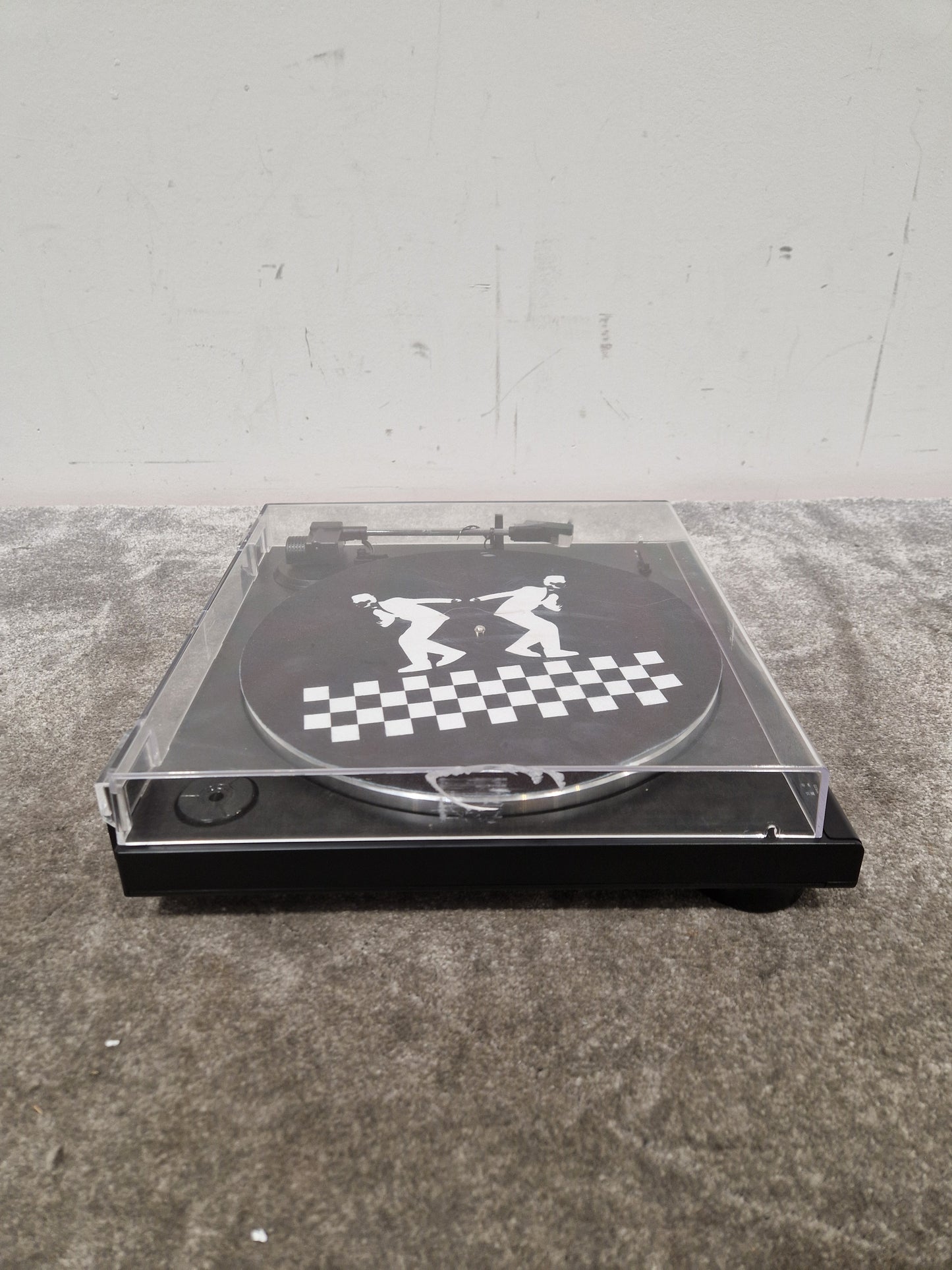 Audio-Technica AT-LP60XYSB – Fully Automatic Belt-Drive Turntable – Very Good w/ Slip Mat