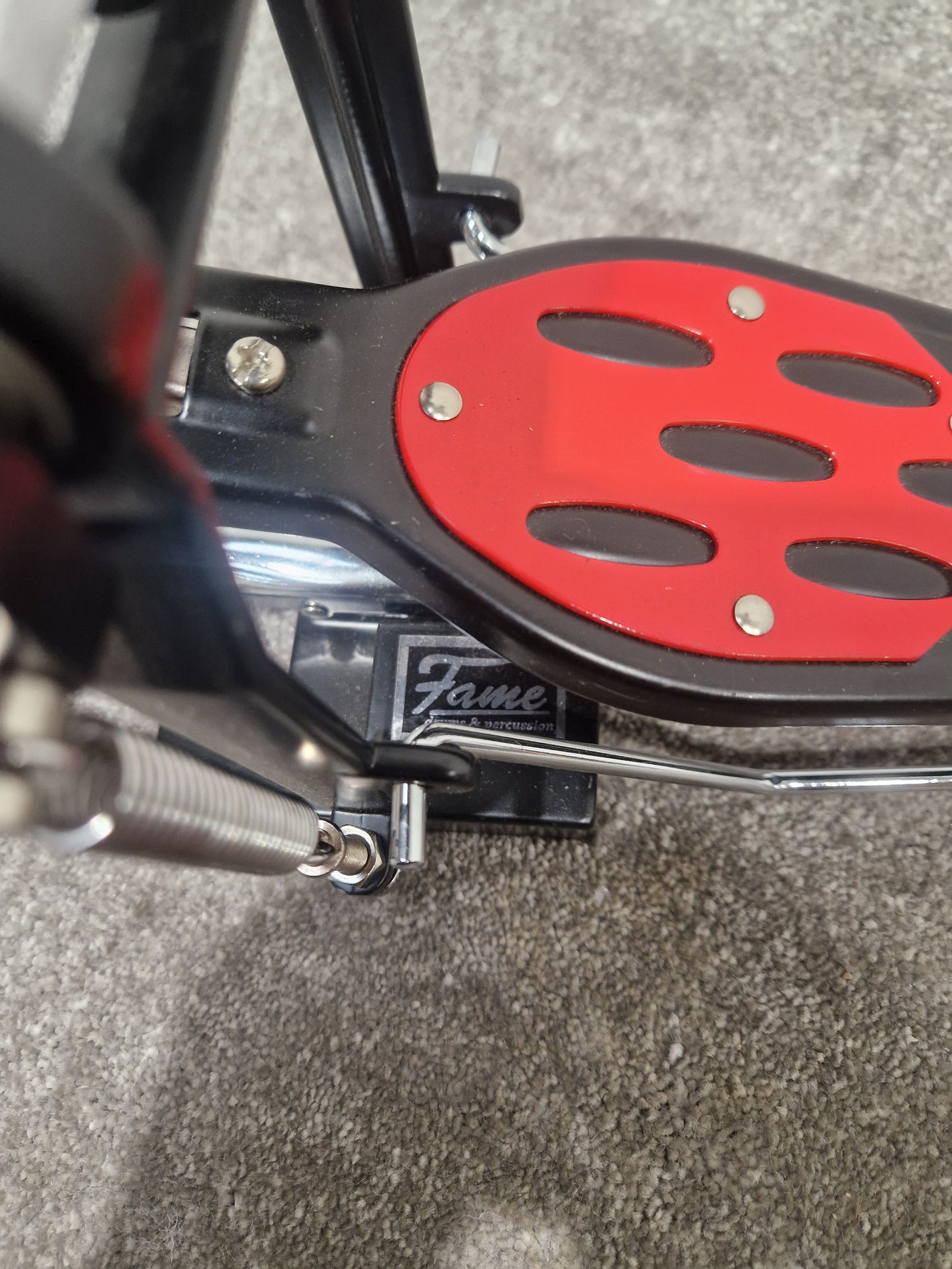 Fame Kick Drum Pedal - Smooth Action Design - Excellent