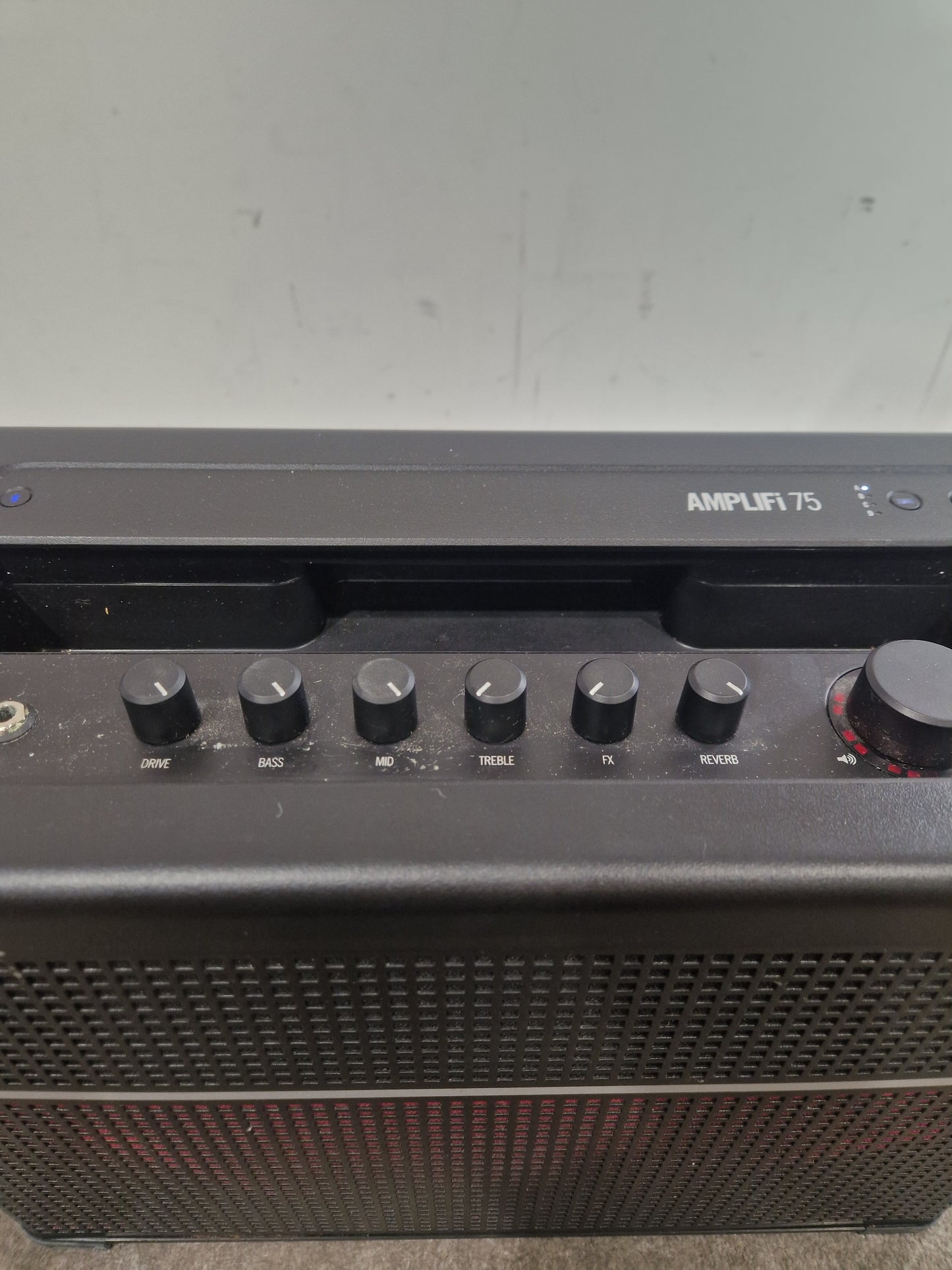Line 6 Amplifi 75 - Bluetooth Modeling Amp - Excellent w/ Power Supply