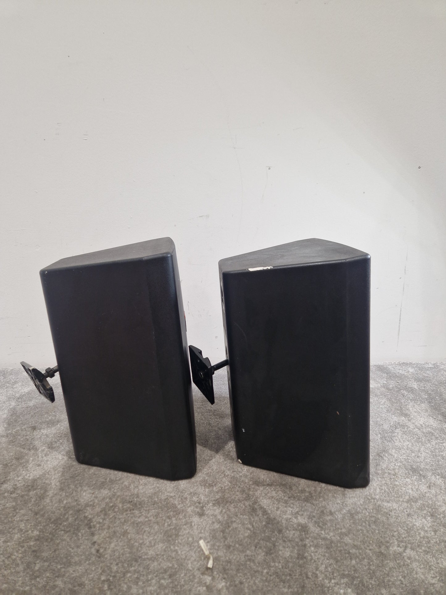 JBL Control 28 Pair - Indoor/Outdoor Speakers - Good