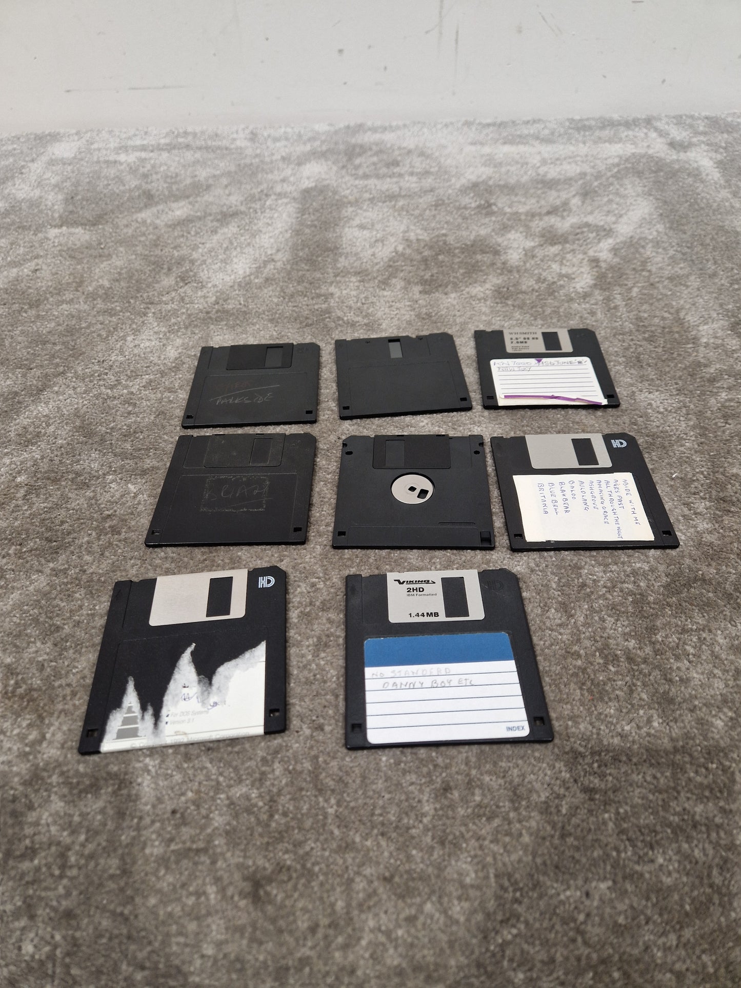 14 HD Floppy Discs Multicoloured - Vintage Data Storage - Excellent