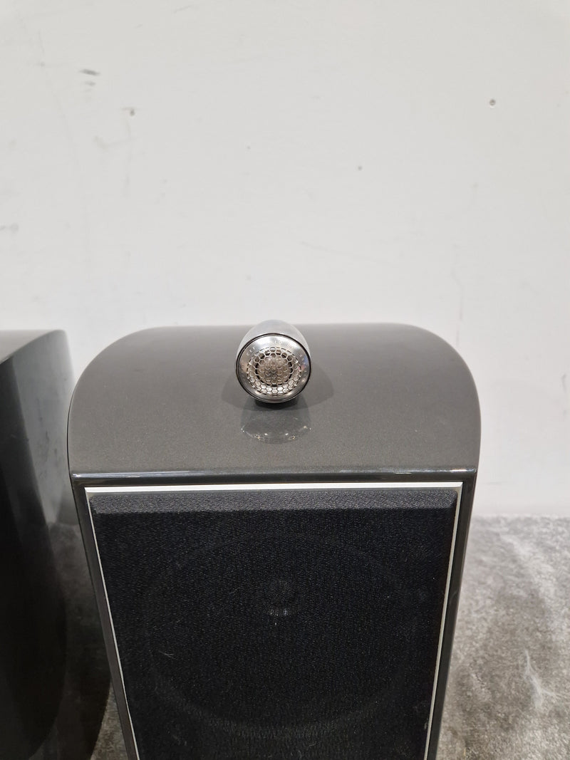 Kef XQ1 Pair - High-Fidelity Bookshelf Speakers - Excellent - image 8