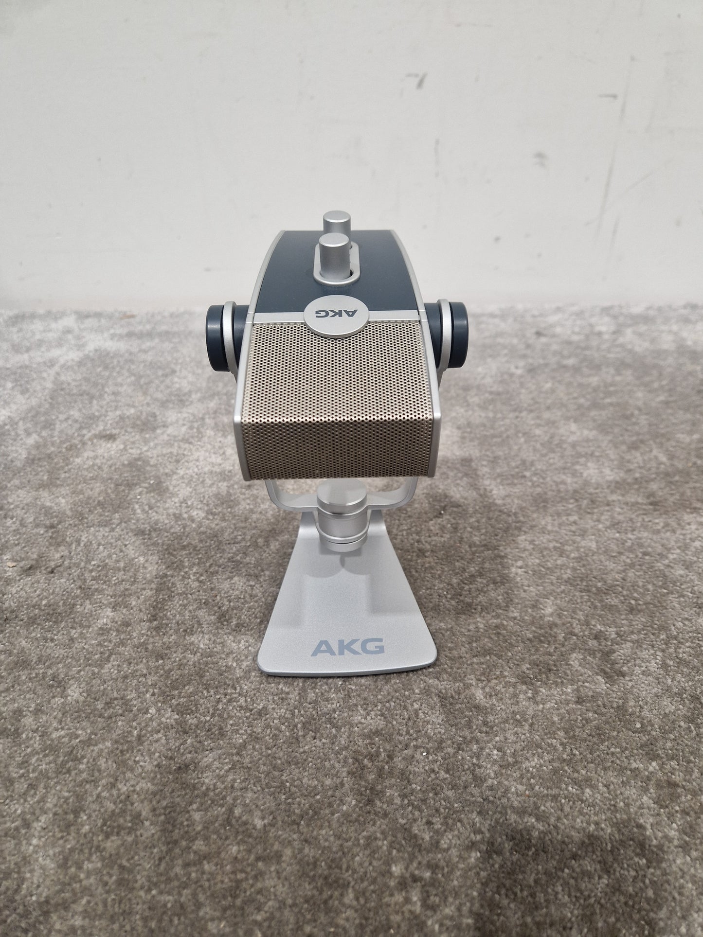 AKG Lyra - USB Condenser Microphone - Excellent w/ Original Box