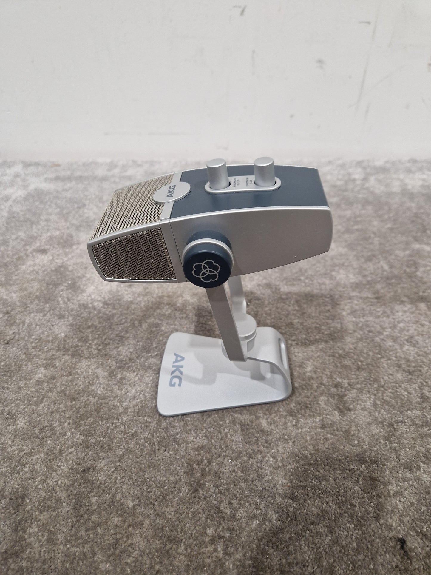 AKG Lyra - USB Condenser Microphone - Excellent w/ Original Box