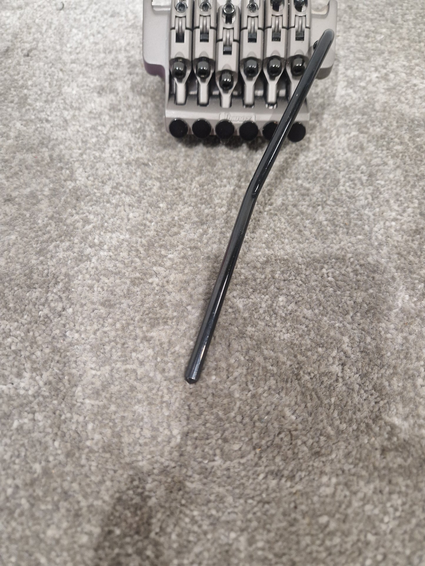 Ibanez Edge 3 Bridge - Tremolo System - Excellent