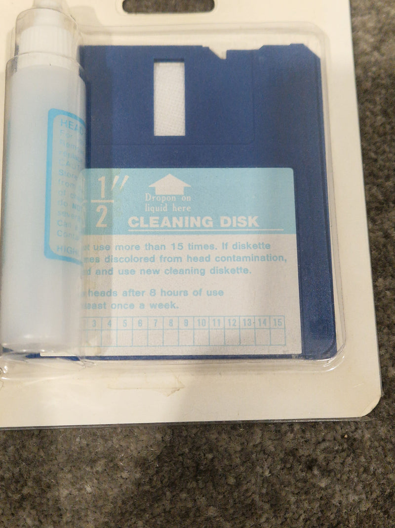 563 3 1/2'' Head Cleaning Diskette With Cleaning Fluid - Magnetic Drive Maintenance - Excellent - image 2